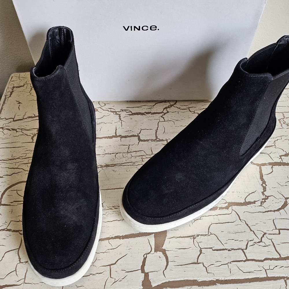 Vince Rhys Black 8 Excellent Condition
